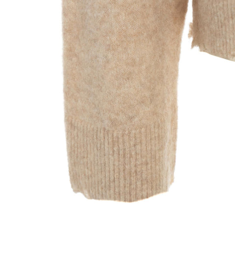 Maglia con gioielli #beige