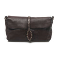 Pochette in pelle martellata #marrone