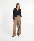 Pantalone Carrot Slim 'Nancy' #beige