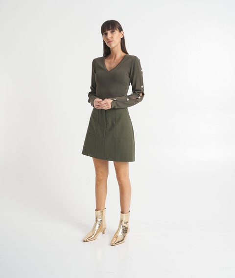 Maglione con bottoni decorativi #verde