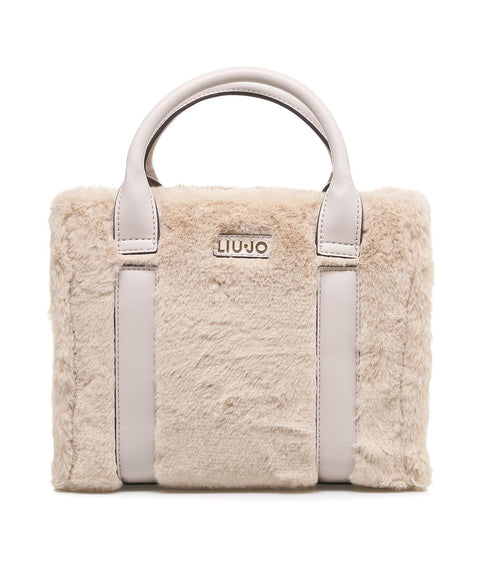 Borsa in pelliccia sintetica con dettaglio logo #beige