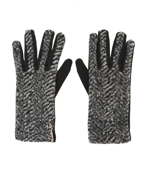 Gloves with brooch