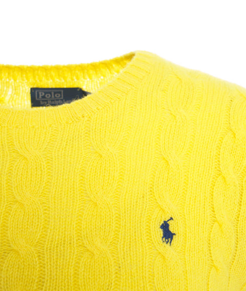 Maglione in lavorazione intrecciata #giallo