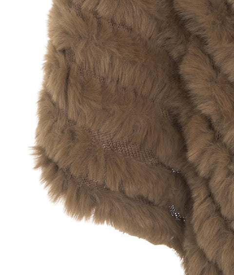 Poncho in faux fur con spilla #marrone