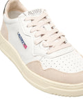 Sneakers 'Medalist Low' #beige